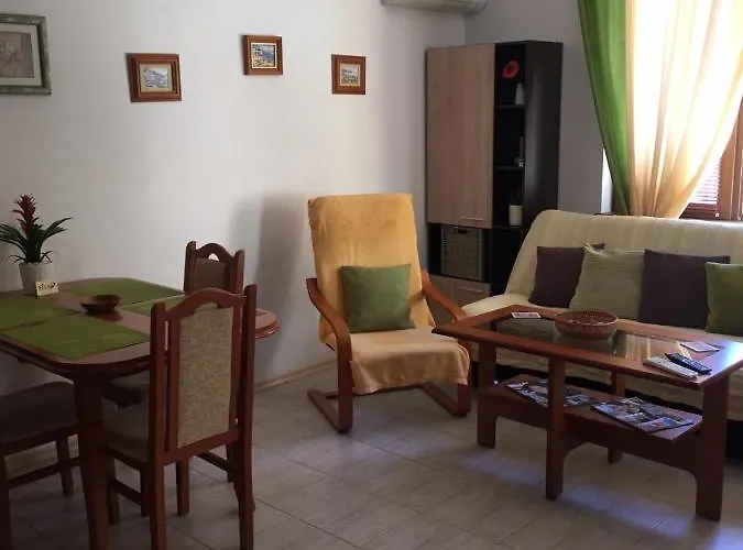 Apartment Siana 1 *